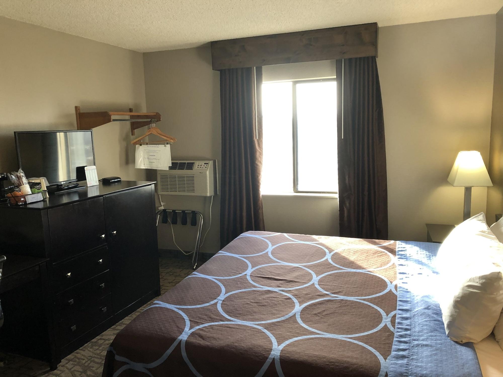 Super 8 By Wyndham Boise Hotel Exterior photo