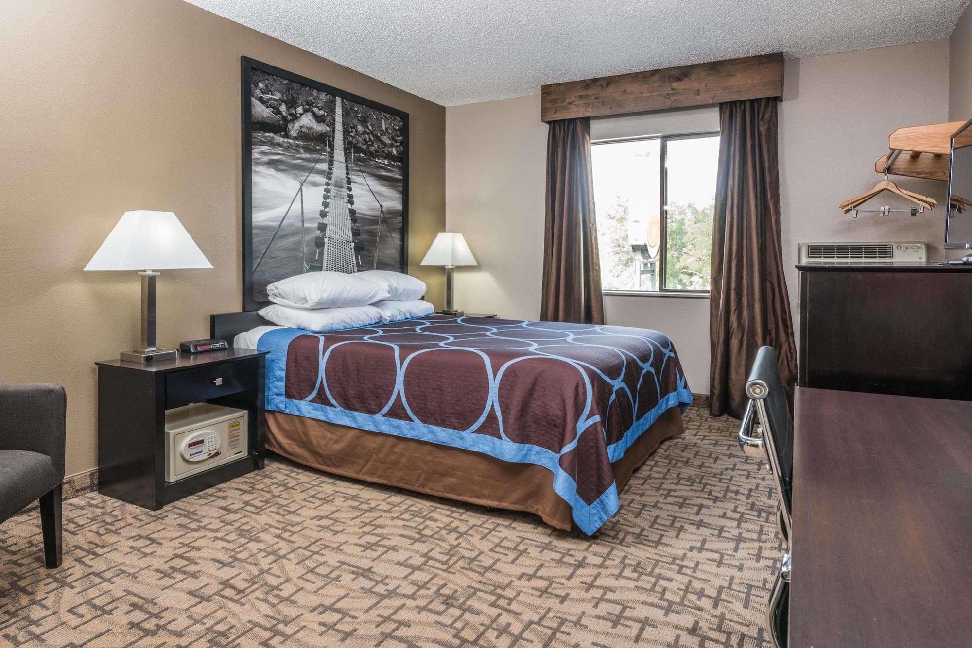 Super 8 By Wyndham Boise Hotel Exterior photo